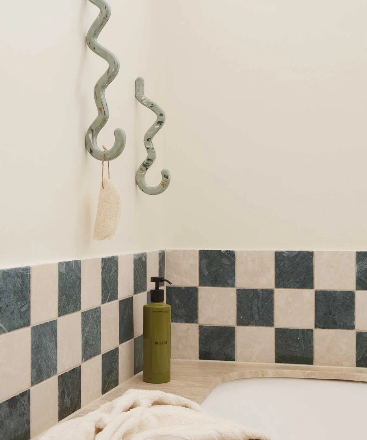 The Baby Hook in Green