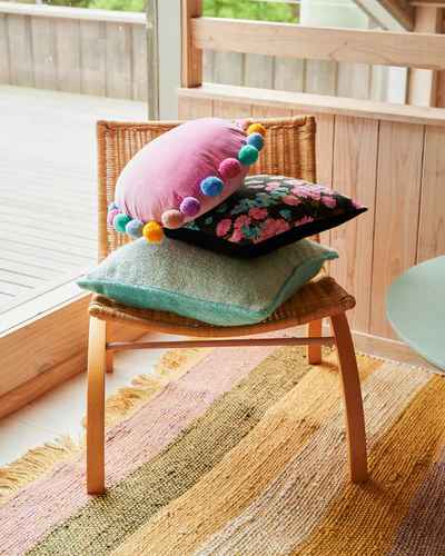 Rom Pom Pom Pea Cushion